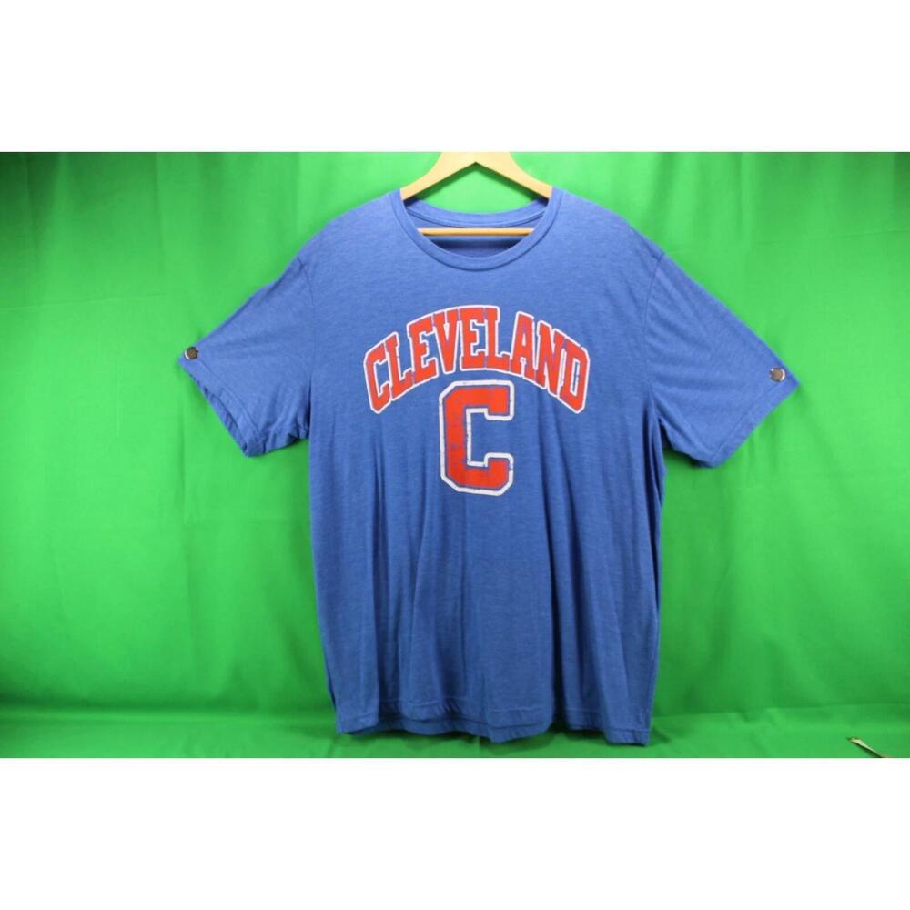 Mens 2 T Shirt Cleveland Cavaliers Old School Look Very Good